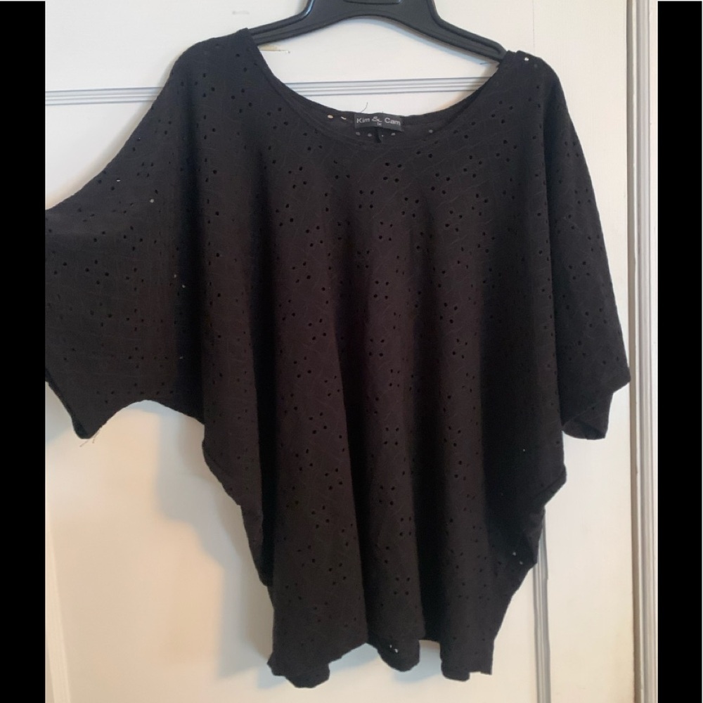 Kim and Cami Women’s Black Eyelet Top Size 1X